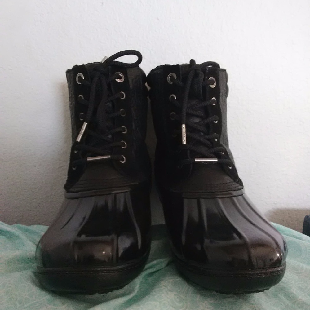 Michael kors logo boots